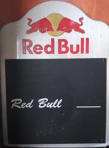 LAVAGNA RED BULL