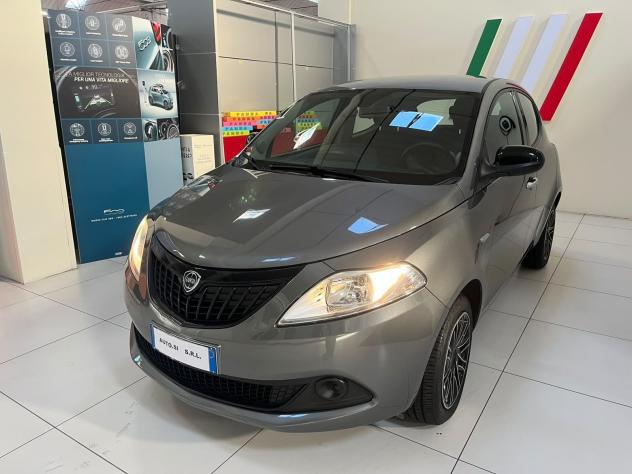 Lancia Ypsilon Ypsilon 1.0 firefly hybrid SILVER PLUS s&s 70cv