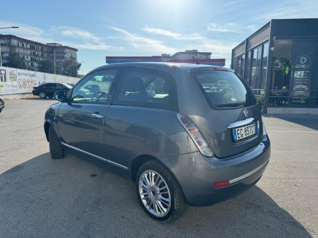 Lancia Ypsilon 1.2 69 CV 5 porte GPL Ecochic Platinum - Foto 8