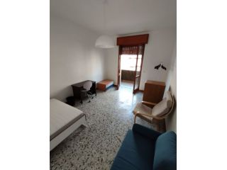 AFFITTASI 1 AMPIA STANZA SINGOLA con letto matrimoniale – VIALE SARCA 94, MILANO