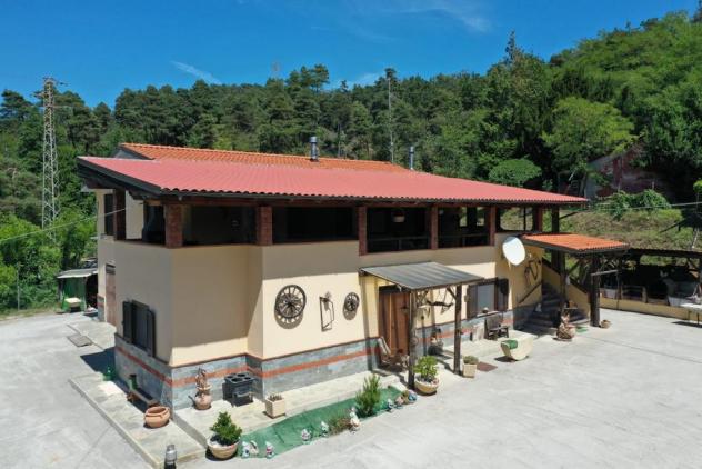 Casale in vendita a Cairo Montenotte