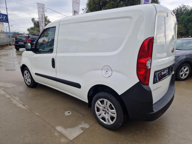 FIAT Doblò Doblò 1.6 MJT 105CV Lounge - Foto 3