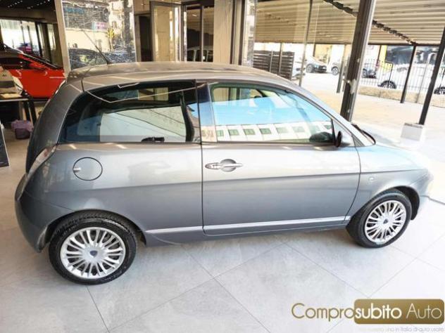 LANCIA Ypsilon 1.3 MJT 75 CV Platino rif. 24055127 - Foto 4