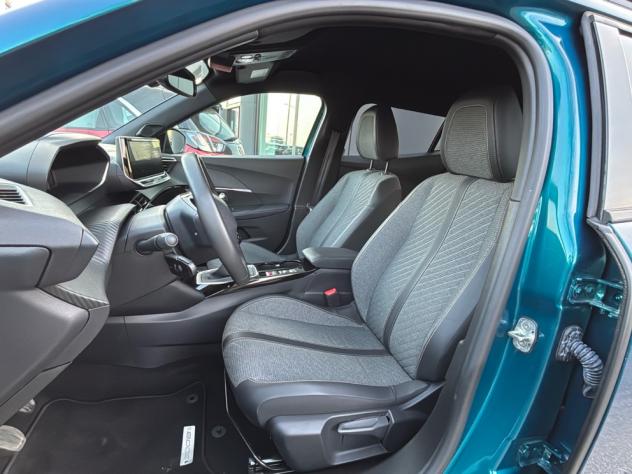 Peugeot 2008 PureTech 100 Allure S/S - Foto 10