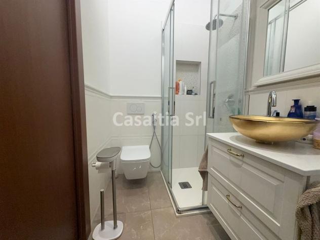Ampio trilocale con balcone, box e doppi servizi - Foto 18