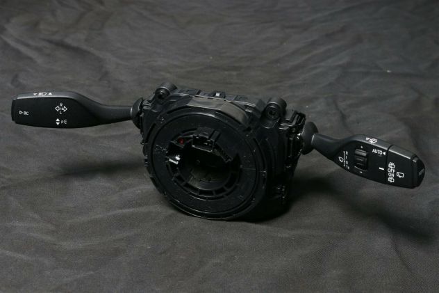 9368597 BMW X5 F15 M F85 Switch Centre Steering Column Switch Clockspring