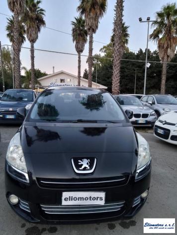 PEUGEOT - 5008 - 1.6 HDi 112 CV Business-CAMBIO AUTOMATICO - Foto 6