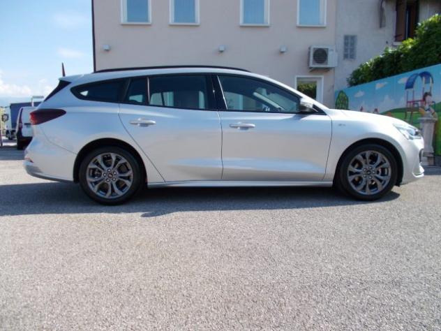 FORD Focus 1.0 EcoBoost Hybrid 125CV Powershift SW ST-Line De rif. 23703220 - Foto 5
