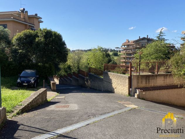BRAVETTA FONTANILE ARENATO POSTI AUTO IN VENDITA - Foto 3