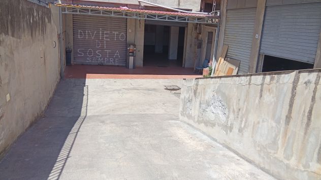 Deposito di 300 mq. Zona v.le m. Rapisardi chiesa s.luugi - Foto 4