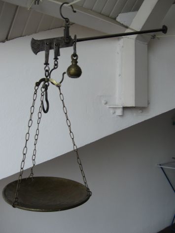 BILANCIA MANUALE ANTICA VECCHIO STRUMENTO DA CALZOLAIO - Foto 2