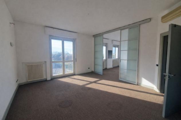 Immobile di 2700 m² con più di 5 locali in vendita a Pero - Foto 20