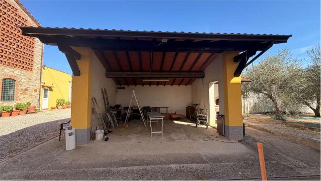 Fattoria LUCCA - Lucca, Moriano – Ampia Proprietà Agricola con Casale, Capanna e 1,6 Ettari di Terreno - Foto 2