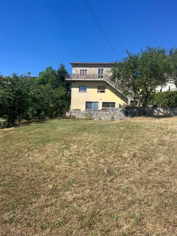 APPARTAMENTO di 5 vani e di 122 mq (SEMPRONIANO) rif. PETRIMAU - Foto 4