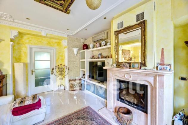 Villa di 286 m² con più di 5 locali e posto auto in vendita a Varese - Foto 12