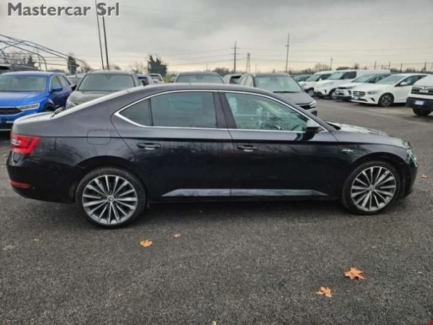 SKODA Superb Superb 2.0 tdi Laurin & Klement 140kw L&K FS611TR rif. 23961893 - Foto 7