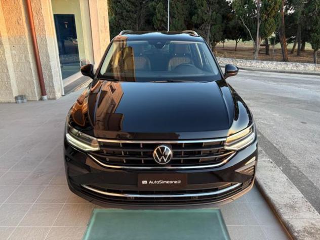 VOLKSWAGEN Tiguan 2.0 TDI 150 CV SCR DSG Life rif. 23947229 - Foto 2