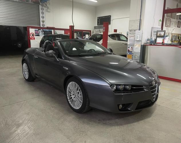 Alfa Romeo Spider 1750 TBi - Foto 2