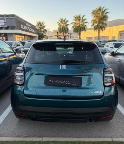 FIAT 600 Hybrid 100cv DCT MHEV Icon rif. 24071494 - Foto 3