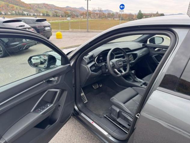 AUDI Q3 SPB 35 TDI Stronic Identity Black S-line SPORTBACK rif. 23091241 - Foto 9