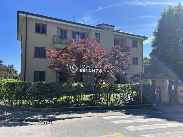 BESANA IN BRIANZA: IN VENDITA TRE LOCALI DOPPI SERVIZI - Foto 17