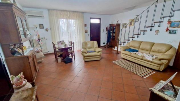 Villa a schiera in Vendita in zona LA GABELLA con giardino - Foto 4
