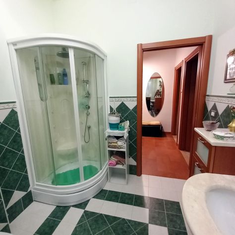 VENDESI APPARTAMENTO ARREDATO CANTINOLA PIAZZA DANTE - VENOSA - Foto 10