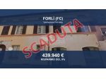 Immobile in asta di 322 m² con più di 5 locali in vendita a Forlì