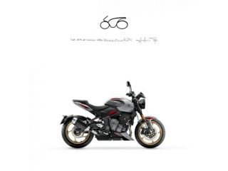 TRIUMPH TRIDENT 800 rif. 23148225