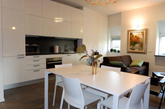 Appartamento di 75 m² con 2 locali in affitto a Milano