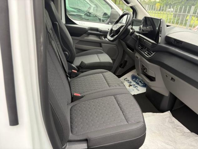 FORD Transit Custom 280 L1H1 VAN 2.0TDCI 136CV C.A.8R TITANIUM rif. 23975721 - Foto 9
