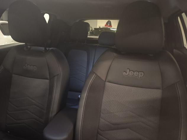 Jeep Avenger e-Hybrid 1.2 MHEV e-Hybrid Turbo Summit - Foto 7