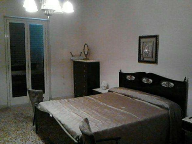 V001810 - VENDO APPARTAMENTO IN ZONA CENTRALE - Foto 3