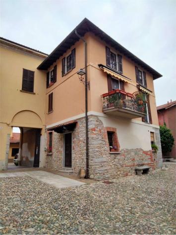 24/2023 U5 1 VA - Porzione di casa in asta a Daverio