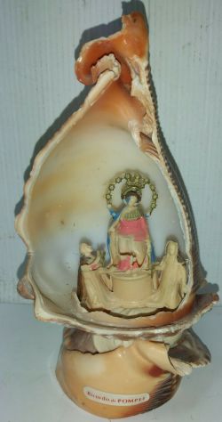 ARTE SACRA - MODONNA DI POMPEI IN CONCHIGLIA EPOCA ANNI 50