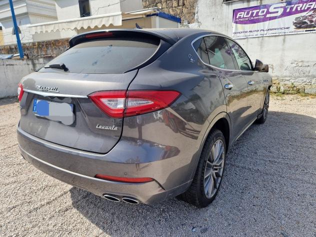 Maserati Levante 3.0 350cv Benz. 99000km-2018 - Foto 2
