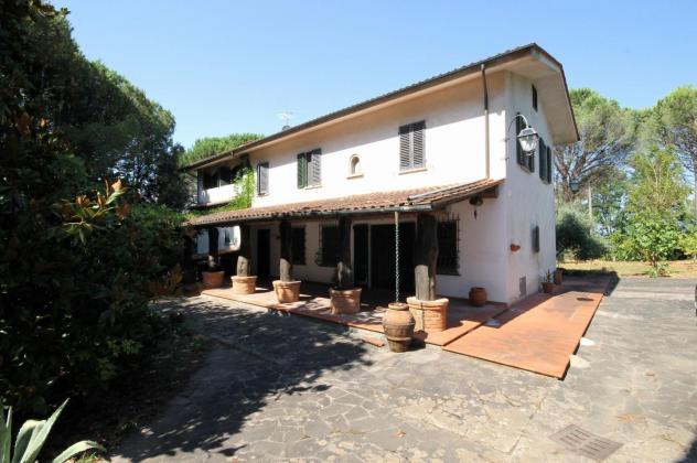 Villa in vendita a San Salvatore - Montecarlo 295 mq Rif: 1346057