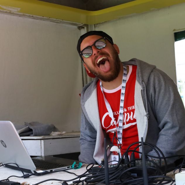 ANIMATORE TURISTICO TECNICO AUDIO/LUCI-DJ - Foto 2