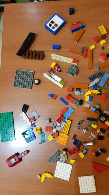 Lego sfuso centinaia di pezzi come in foto - Foto 3