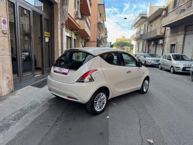 Lancia Ypsilon 1.3 MJT 16V 95 CV 5 porte - Euro 6 - Foto 3