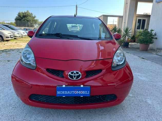 Toyota Aygo 1.0 Benz 5pt 2008 A/C UniProp - Foto 2