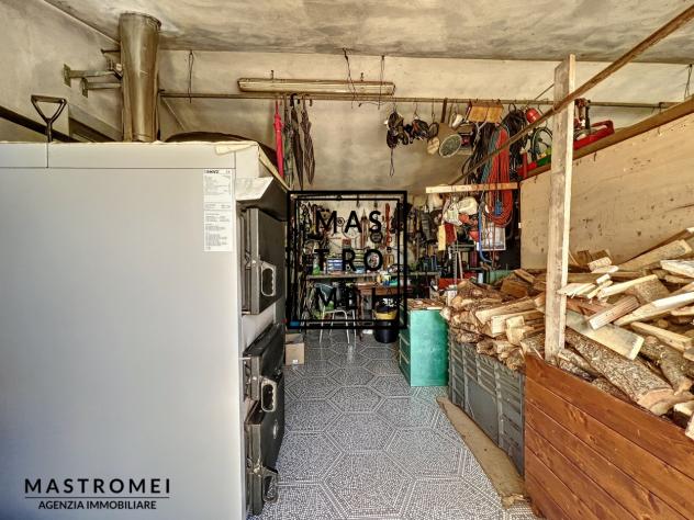 VILLA di 11 vani e di 300 mq (ALTOPASCIO) rif. 3442 - Foto 6