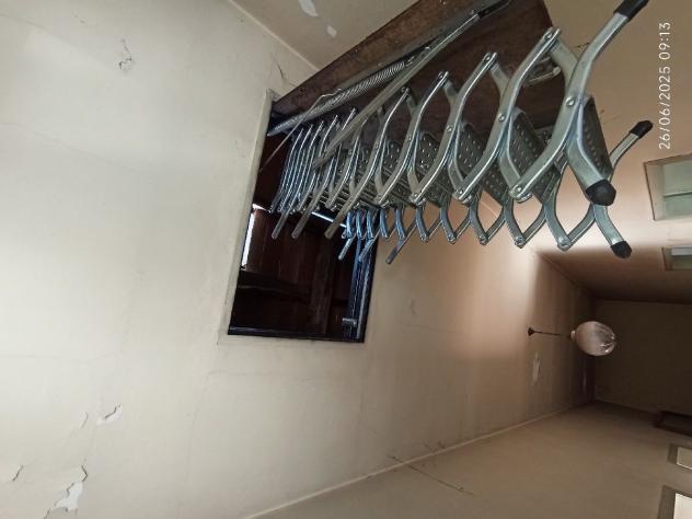 APPARTAMENTO INDIPENDENTE di 4 vani e di 100 mq (CAMAIORE) rif. 1050 - Foto 13
