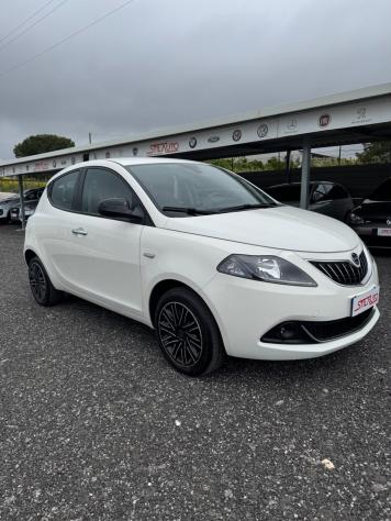 Lancia Ypsilon 1.0 FireFly 5 porte S&S Hybrid Gold Plus - Foto 3