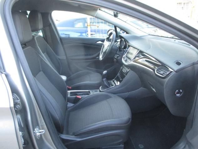 Opel Astra 1.6 CDTi 136CV FULL OPTIONAL 2017 - Foto 4