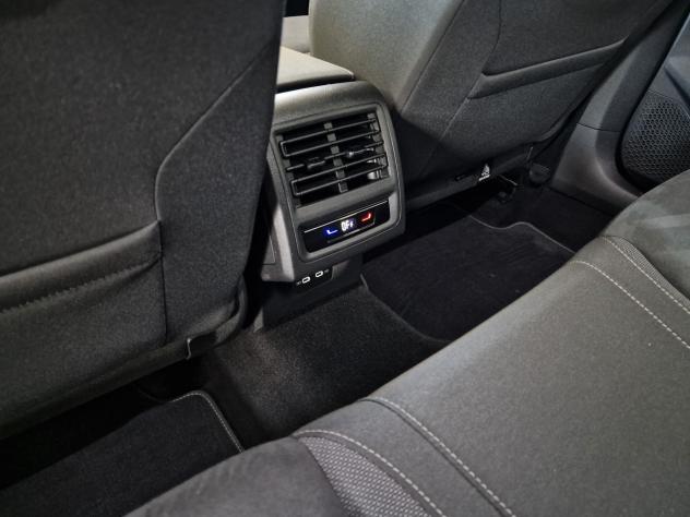 VW Golf 2.0 TDI DSG Style - Foto 8