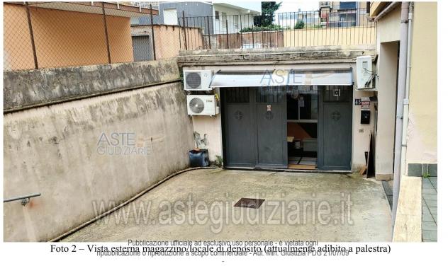 IMMOBILI-IMMOBILE COMMERCIALE-Via Alfieri 43