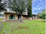 Villa in vendita a Cecina