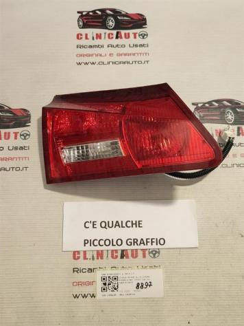STOP POSTERIORE SINISTRO INTEGRATO NEL PORTELLO LEXUS IS 220 Berlina 8159153071 (0512)