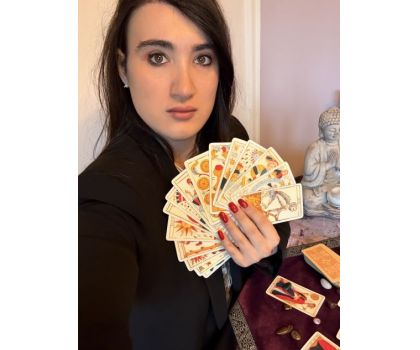 Cartomante Giulia Consulti Privati